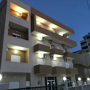 Dedej Hotel